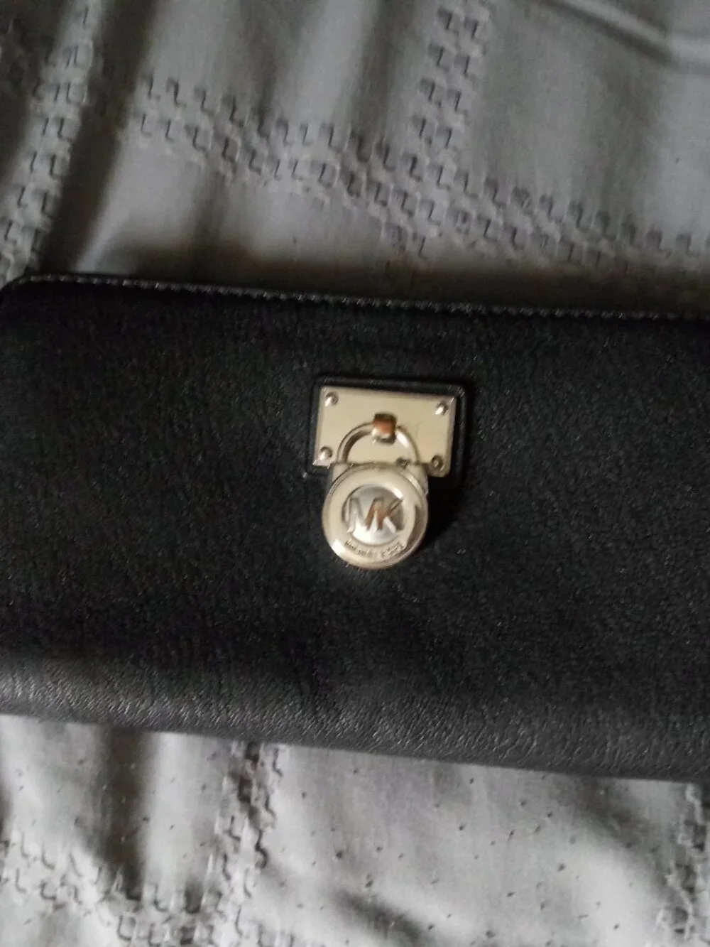 Michael Kors auth michael
